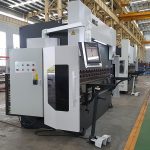 રોબોટ સાથે ઉચ્ચ પ્રદર્શન હાઇડ્રોલિક સિંક્રનાઇઝ્ડ પ્રેસ બ્રેક